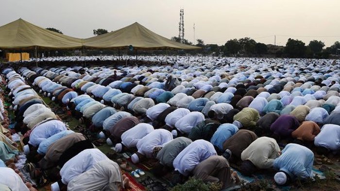 10 Tata Cara Shalat Idul Fitri Lengkap